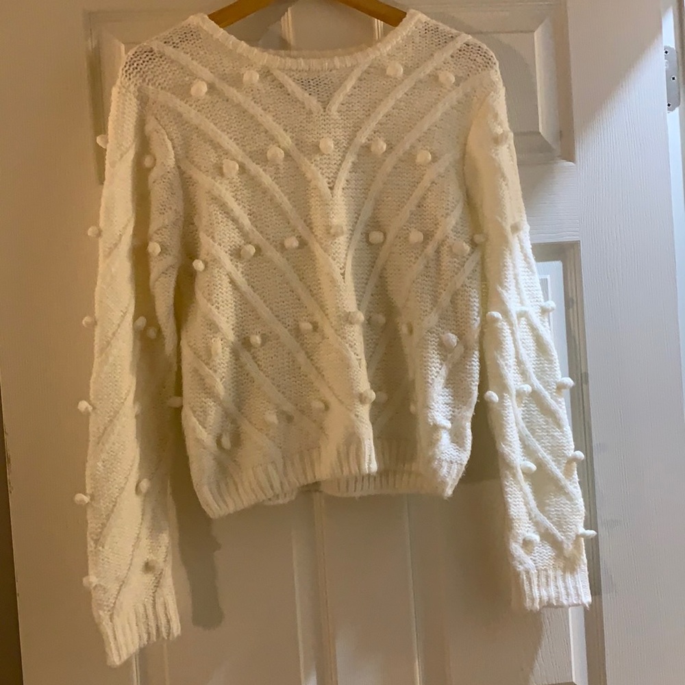 Lumiere white sweater